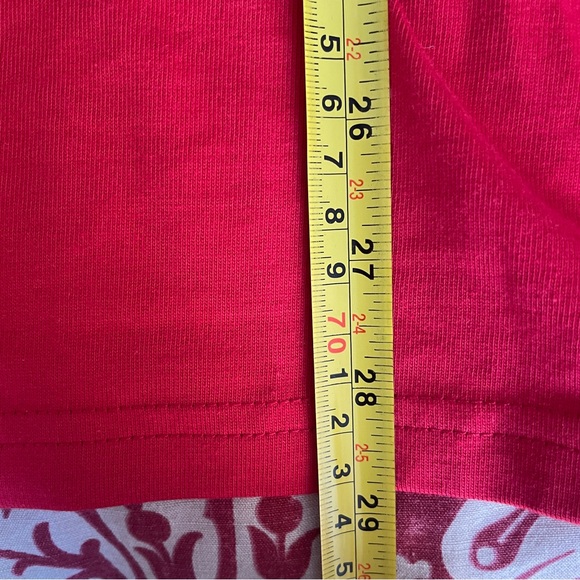 Liverpool FC Red Official Tee with Stripes - Picture 10 of 10